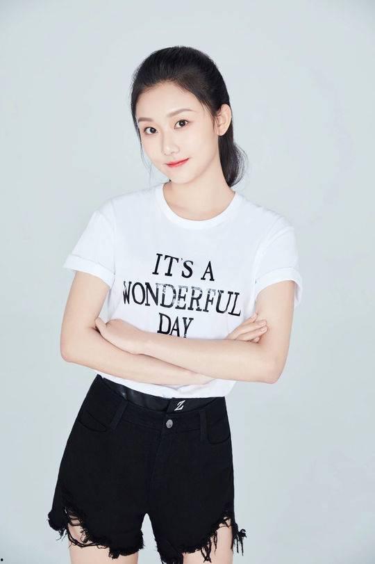 周青闺蜜爆料新闻,揭秘明星背后的惊人真相！  第1张